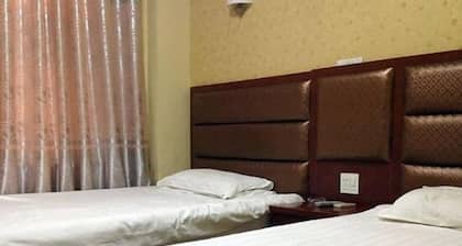 Pinghu Yinjiang Hotel