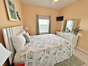 Condo, Plusieurs lits, balcon, vue sur l’océan (The Dunes W501) | Vue de la chambre