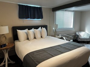 3 bedrooms, WiFi - This cozy house has been completely remodeled inside and features three bedrooms. (Helena)