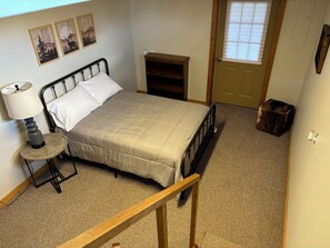2 bedrooms, WiFi, bed sheets - Cozy 2-bedroom Cabin in Gamaliel (Gamaliel)