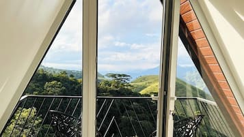 Cabin, Balcony, Mountain View | Terrace/patio