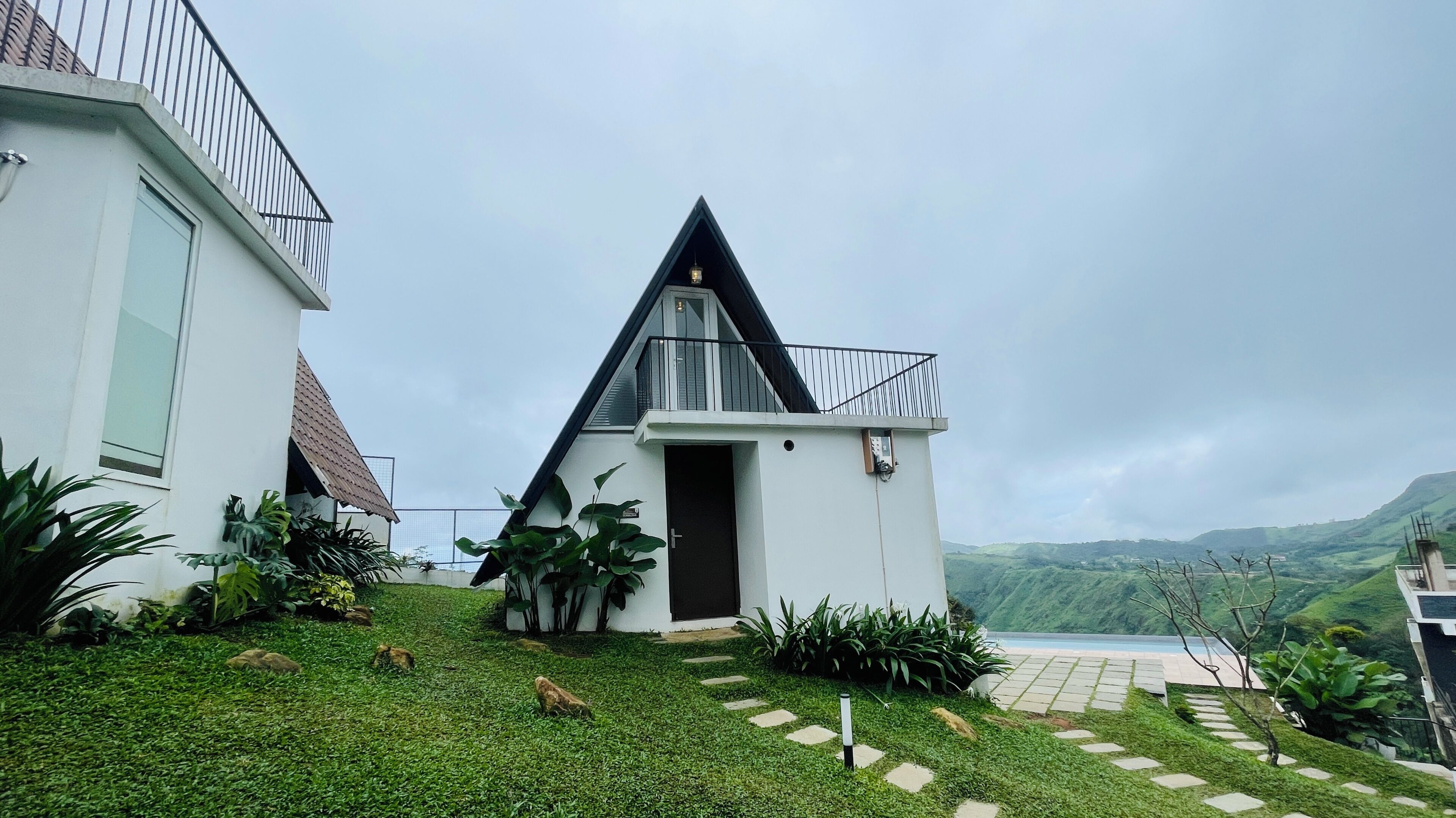 Cabin, Balcony, Mountain View | Terrace/patio