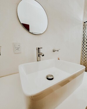 Family Apartment, Pool View | Bathroom - Casa Calec (Manzanillo)