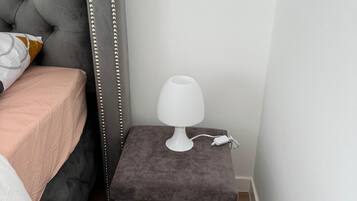 2 slaapkamers, een strijkplank/strijkijzer, wifi, beddengoed