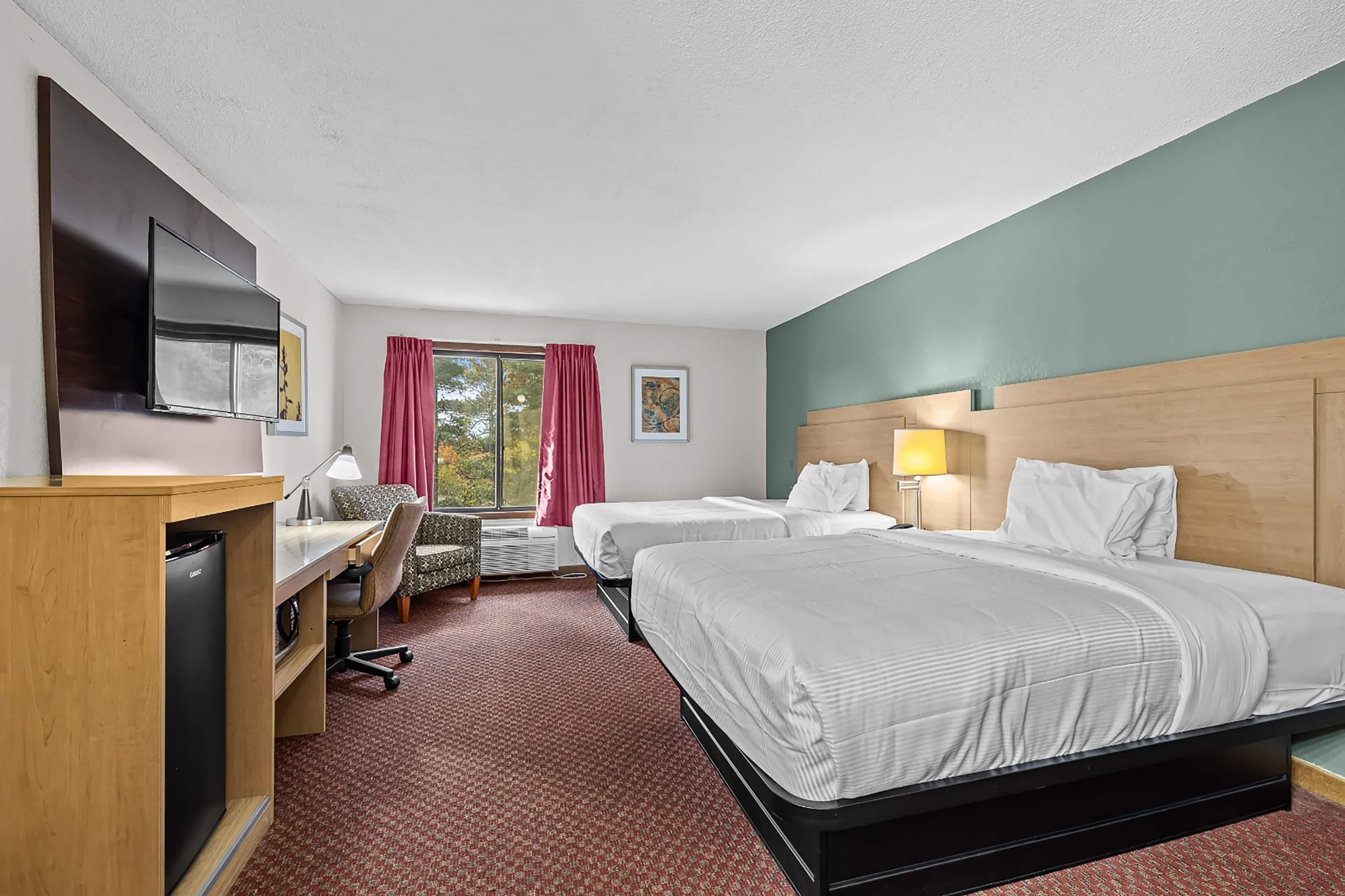 Desk, blackout drapes, iron/ironing board, free WiFi