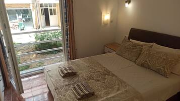 1 sovrum, strykjärn/strykbräda, wi-fi och sängkläder