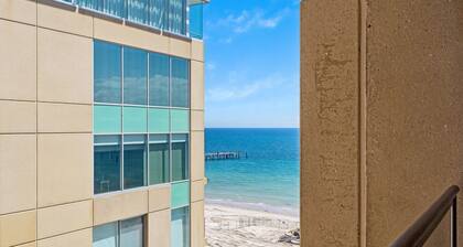 Belle Escapes - Beachside Apartment in Glenelg