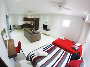 1 bedroom, desk, iron/ironing board, free WiFi