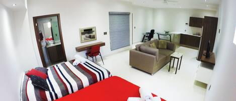 1 bedroom, desk, iron/ironing board, free WiFi