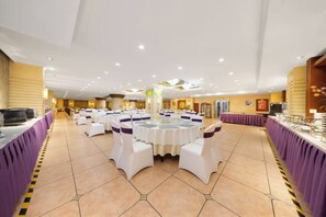 Dining - Qingping Hotel (Xinmi)