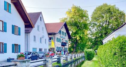 Vacation apartment - Holiday region Pfaffenwinkel - Castles, lakes, hiking, mountains