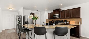 Spacious 5 Bedroom-SeaWorld/Lackland Family Retreat