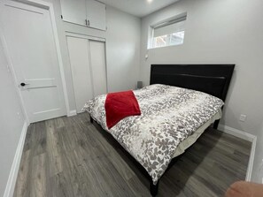 2 bedrooms, desk, iron/ironing board, free WiFi