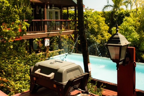 CentralCity™ “Paradise” Private Mini Resort & Pool