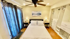 3 bedrooms, desk, iron/ironing board, free WiFi - North Manhattan Beach Duplex with Ocean Views | 1 block to beach (Manhattan Beach)