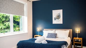 House, 5 Bedrooms | Bed sheets