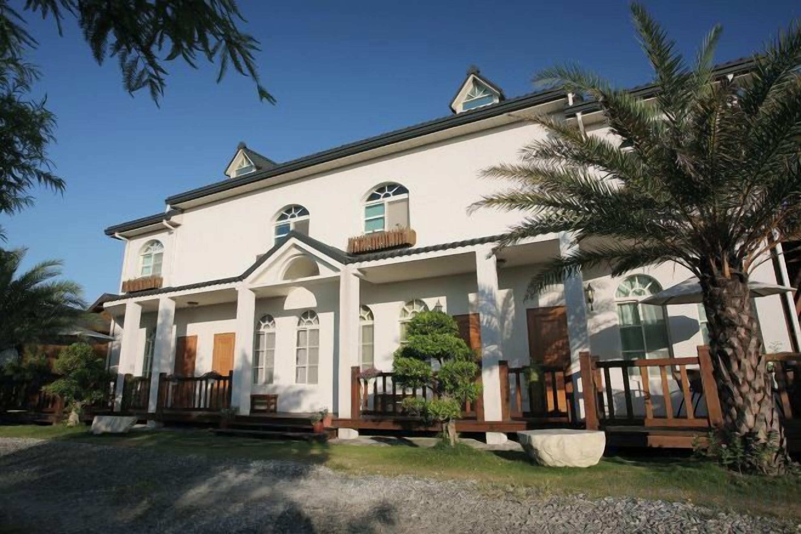 Ngoại thất