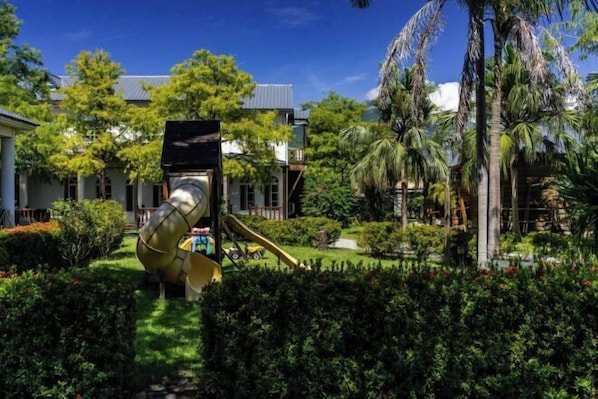 Exterior - Sheep Chimney (Hualien)