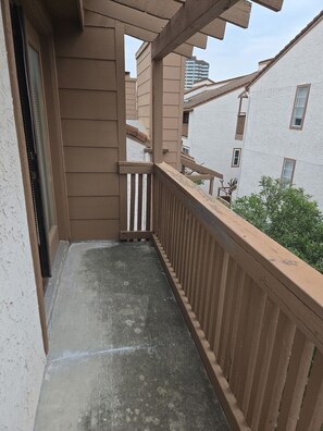 Property grounds - Urban Oasis: In the Medical Center (San Antonio)