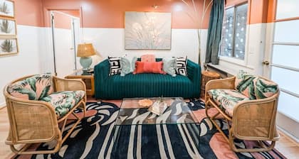 The Flamingo Suite | 1 King | Newly Renovated!