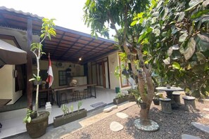 Unclassified image, 4 of 44, button - Coliving Bali Sweet Home Tabanan,Daily & Monthly Stay,Kost Bulanan (Bali)