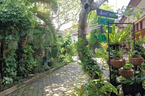 Unclassified image, 2 of 44, button - Coliving Bali Sweet Home Tabanan,Daily & Monthly Stay,Kost Bulanan (Bali)