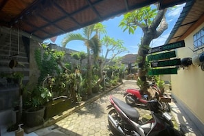 Unclassified image, 2 of 44, button - Coliving Bali Sweet Home Tabanan,Daily & Monthly Stay,Kost Bulanan (Bali)
