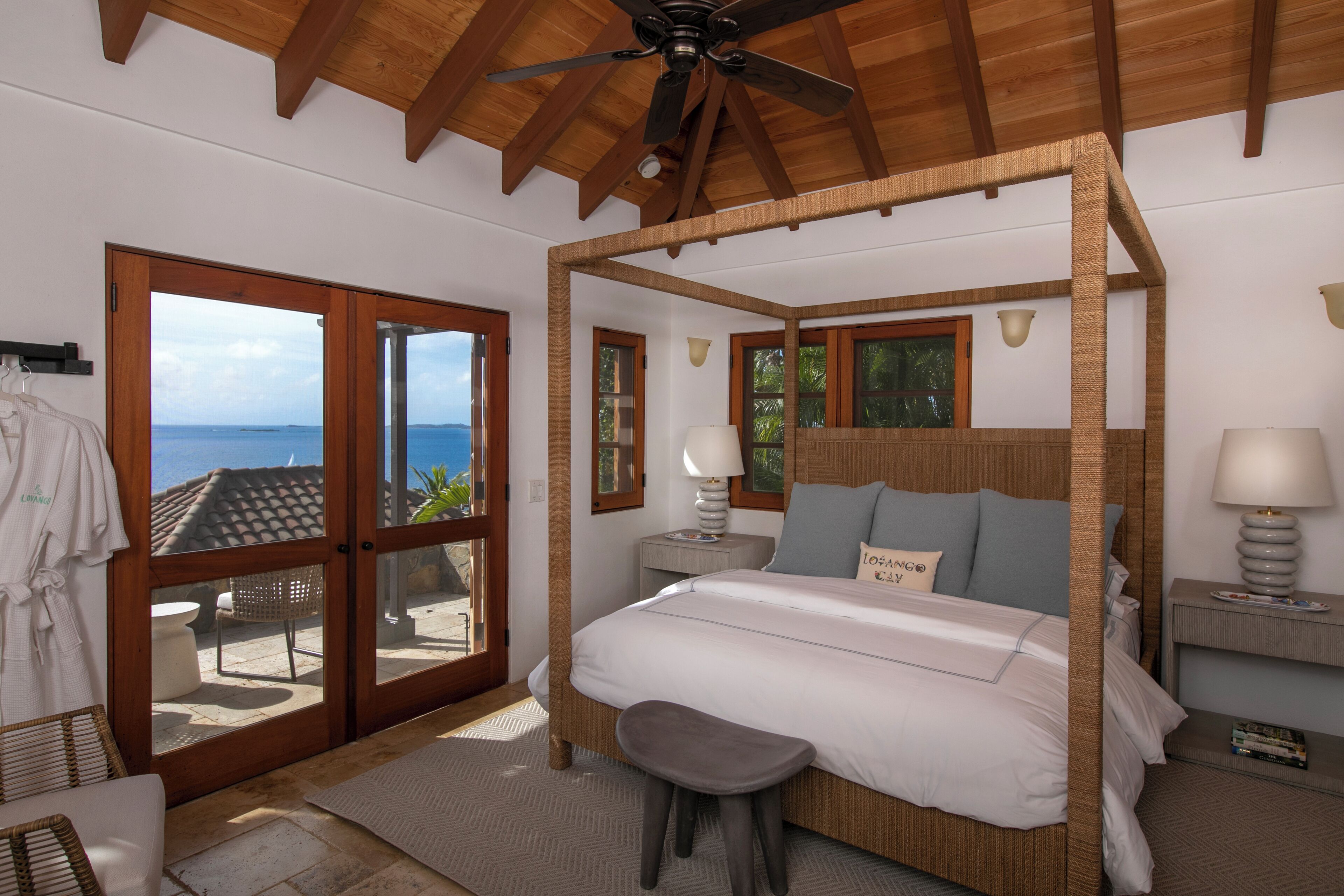 Oceanview Three Bedroom Villa Lovango | Premium bedding, pillowtop beds, in-room safe, individually decorated