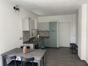 Horno, placa de cocina y lavavajillas