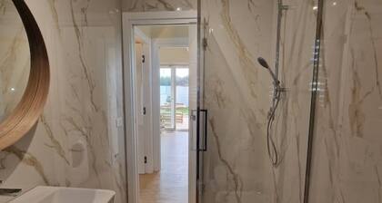 Beautiful apartment with garden 500m from the sea and 3km from the center