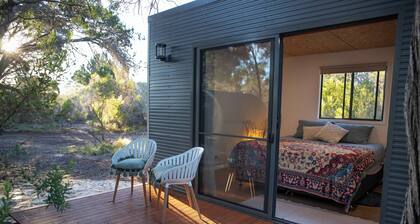 Charming 3-bedroom cabin in a nature's paradise on Kangaroo Island