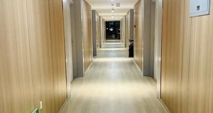 Tonghui Business Hotel
