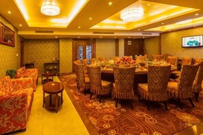 Unclassified image, 5 of 122, button - Halcyon Hotel & Resort (Yingtan)