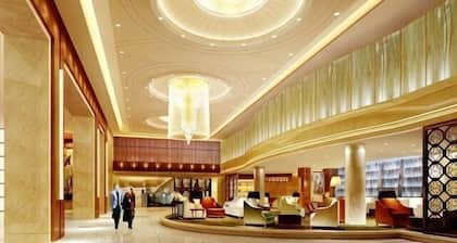 Halcyon Hotel & Resort