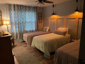 7 chambres, fer et planche à repasser, Wi-Fi, literie fournie
