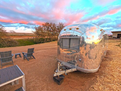 Led Zeppelin Trailer - Led Zeppelin themed Airstream On Vineyard