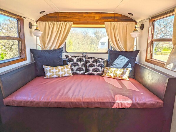 1 bedroom, iron/ironing board, Internet, bed sheets