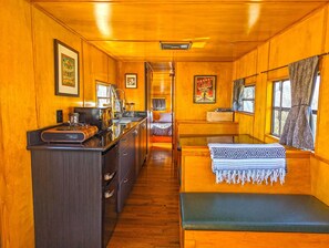 Microwave - Johnny Cash Trailer - Johnny Cash Themed Spartanette On Vineyard (Paso Robles)