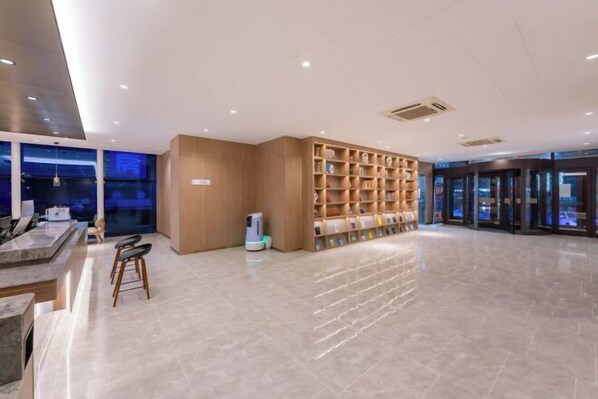 Interior - HanTing Hotel (Wafangdian Railway Station) (Wafangdian)