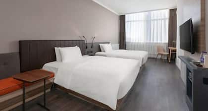 HanTing Hotel (Wafangdian Railway Station)