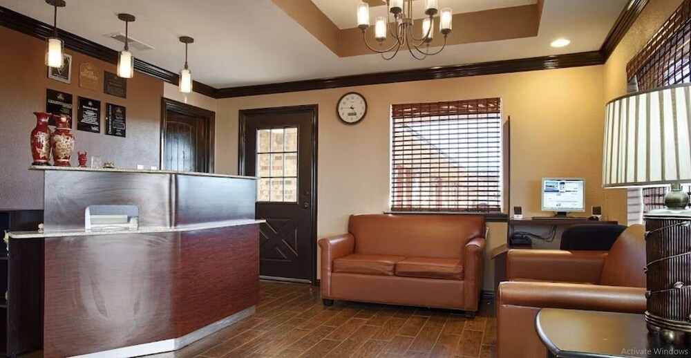 Budgetfriendly Room with Free Continental Breakfast Near Decatur