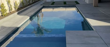 Ulkouima-allas, lämmitetty uima-allas