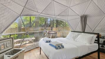 Premium Tent, 2 Double Beds, Hot Tub