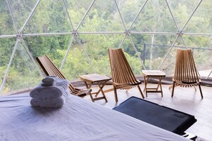 家庭帐篷房, 多张床, 热水浴缸