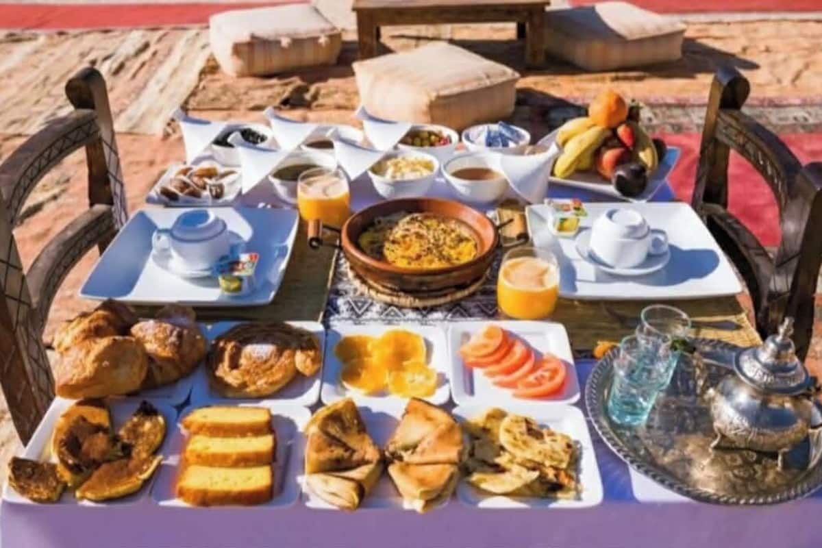 Deluxe Tent | Free WiFi