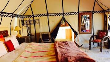 Luxury Double Room, Balcony, Desert view | Free WiFi