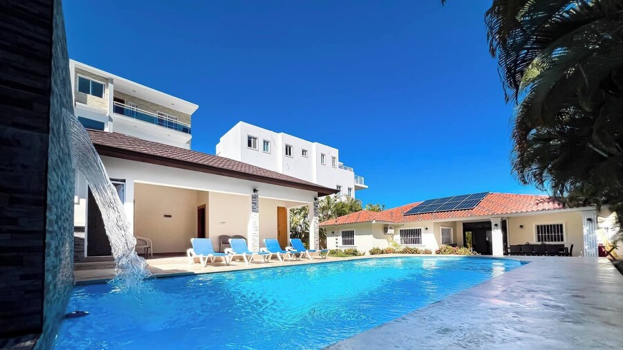 Villa Selena - 5br Villa In Sosua Center!