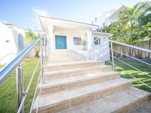 Villa, 5 chambres, piscine privée, vue sur le jardin | Extérieur