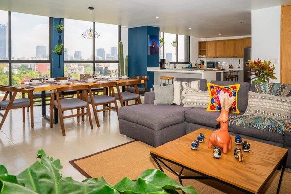 Interior - Serenity Condesa Condo w/ Castle sunset view & AC (Ciudad de México)