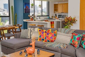 Smart TV, offices